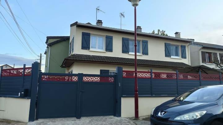 Chambre Privee Pour 4 Personnes En Banlieue Parisienne A Bondy Zewnętrze zdjęcie