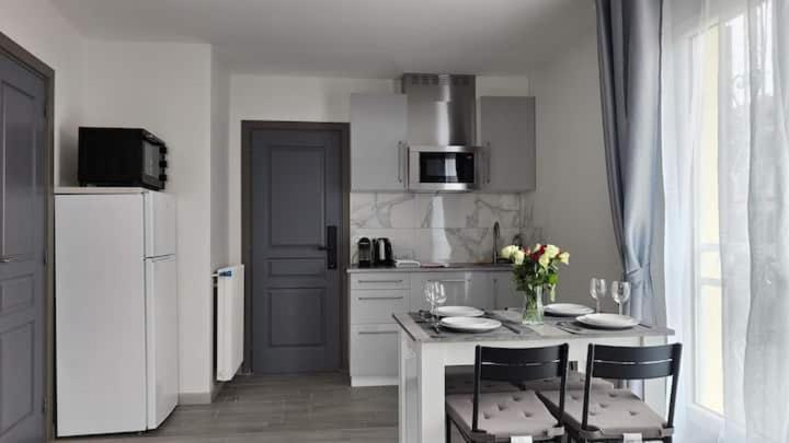 Chambre Privee Pour 4 Personnes En Banlieue Parisienne A Bondy Zewnętrze zdjęcie